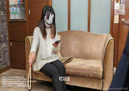 青春期的叛逆女學生